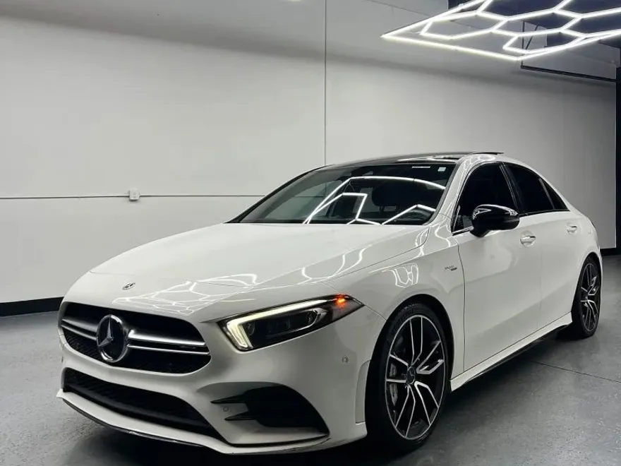 2021 Mercedes Benz A AMG 35 4MATIC photo 1