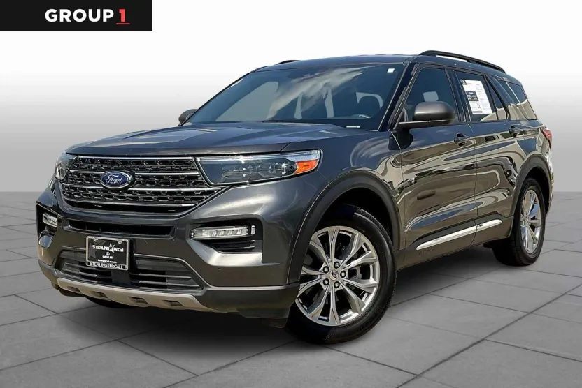 2020 Ford Explorer XLT photo 1