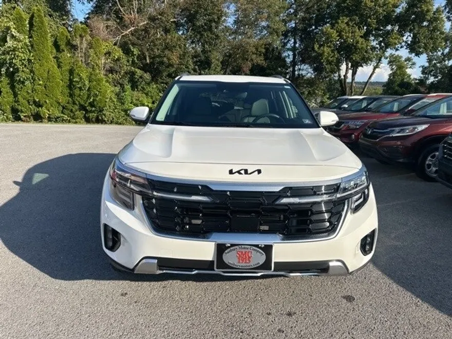 2025 Kia Seltos SX photo 1