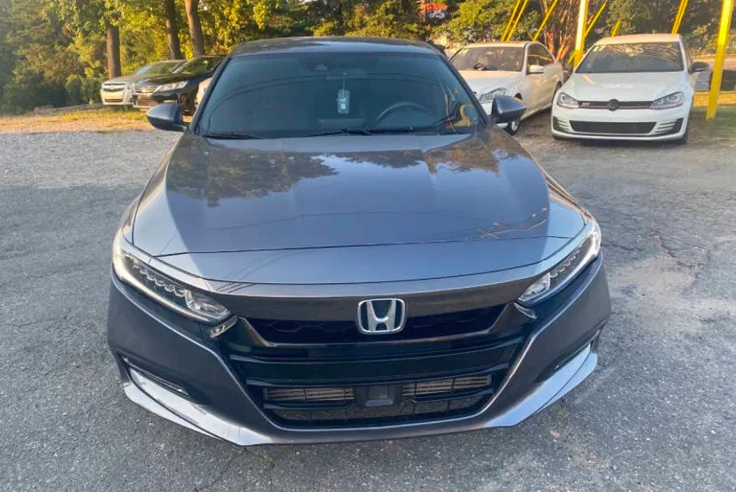 2018 Honda Accord Sport photo 1
