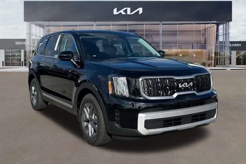 2025 Kia Telluride LX photo 1