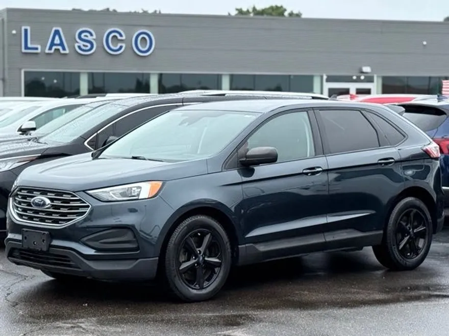 2022 Ford Edge SE photo 1