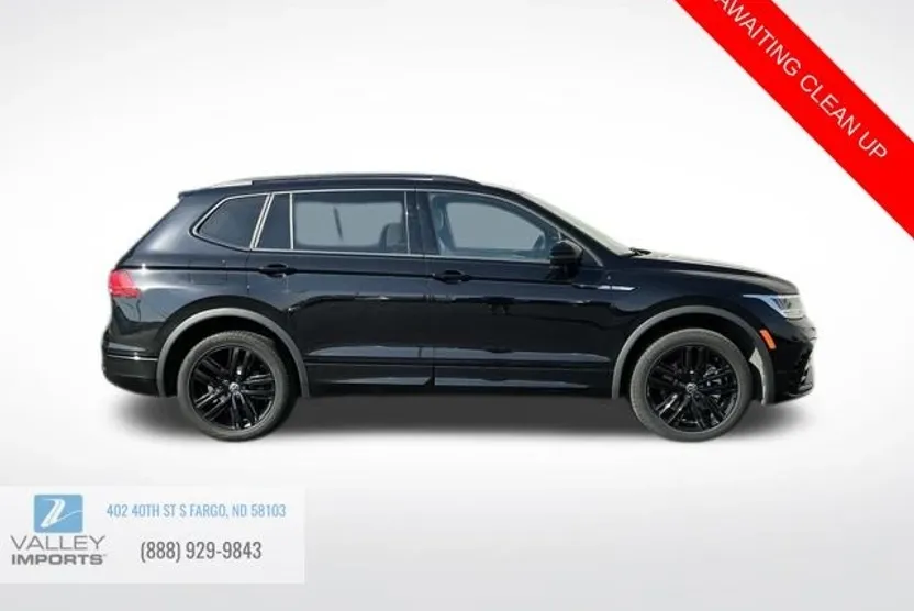 2022 Volkswagen Tiguan SE R-Line Black photo 1