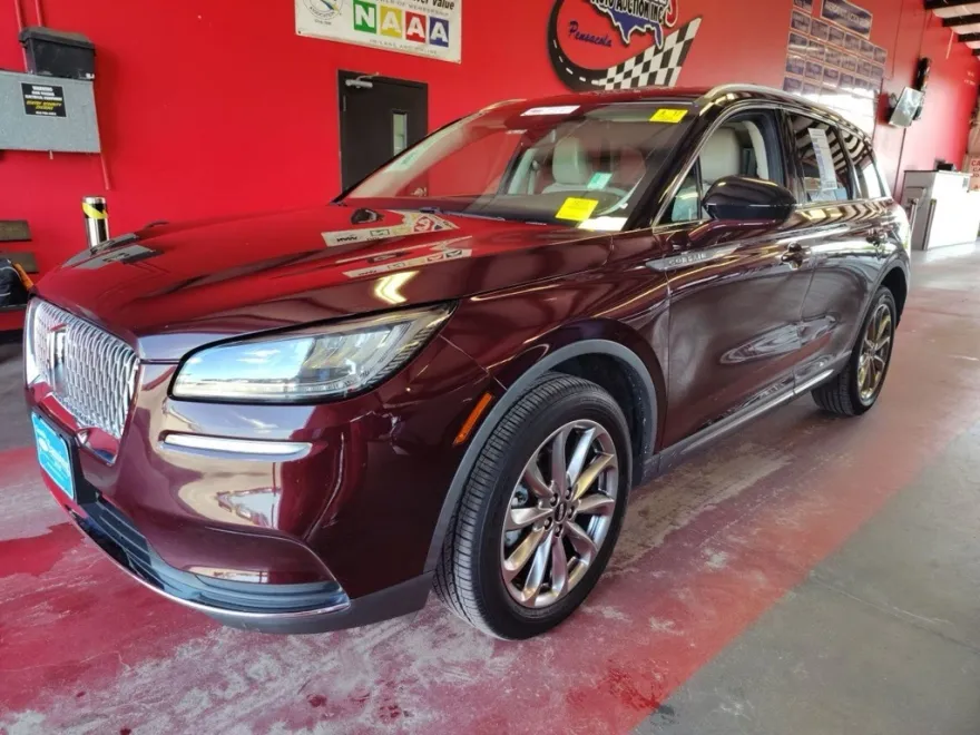2021 Lincoln Corsair Standard photo 1