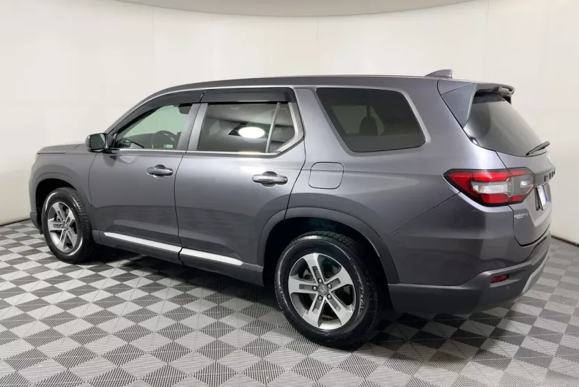 2024 Honda Pilot EX-L photo 1