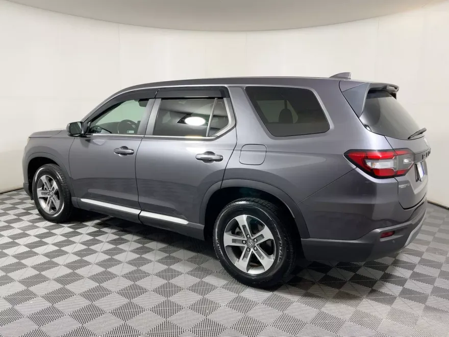 2024 Honda Pilot EX-L photo 1