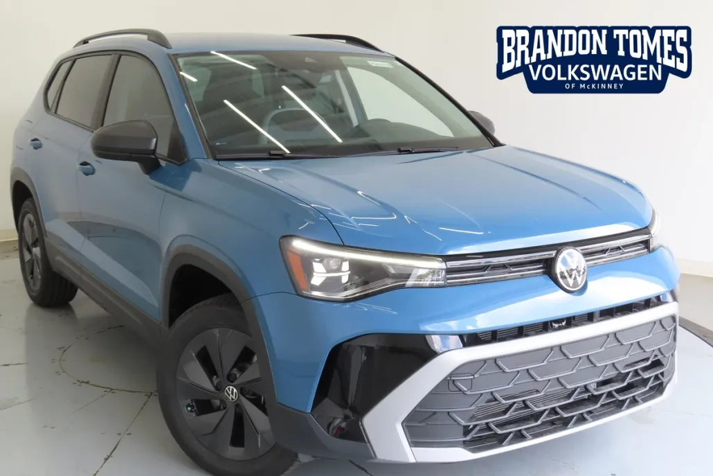2025 Volkswagen Taos S photo 1