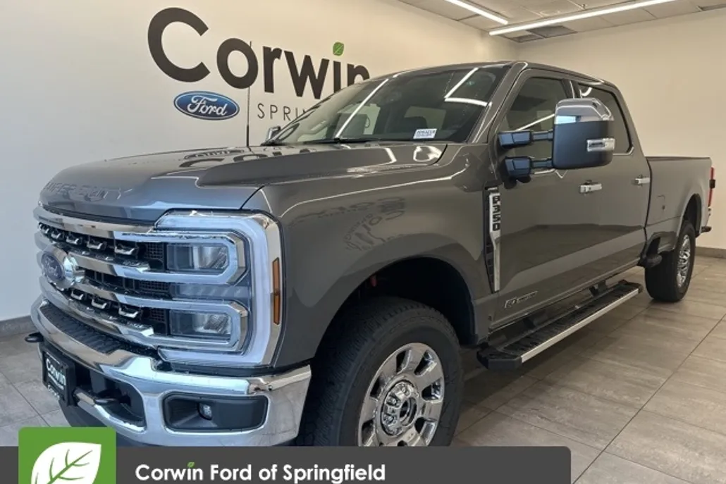 2025 Ford F-350 Lariat photo 1