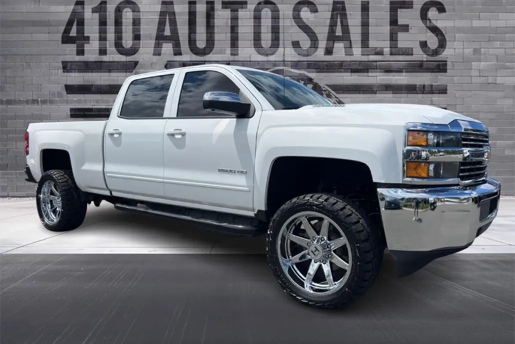 2018 Chevrolet Silverado 2500HD LT photo 1