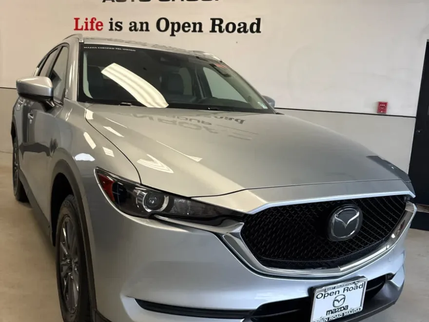 2021 Mazda CX-5 Touring photo 1