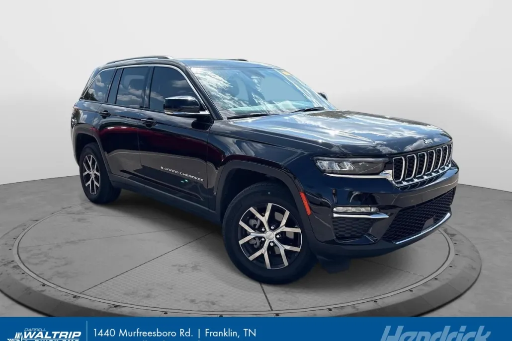 2023 Jeep Grand Cherokee Limited photo 1