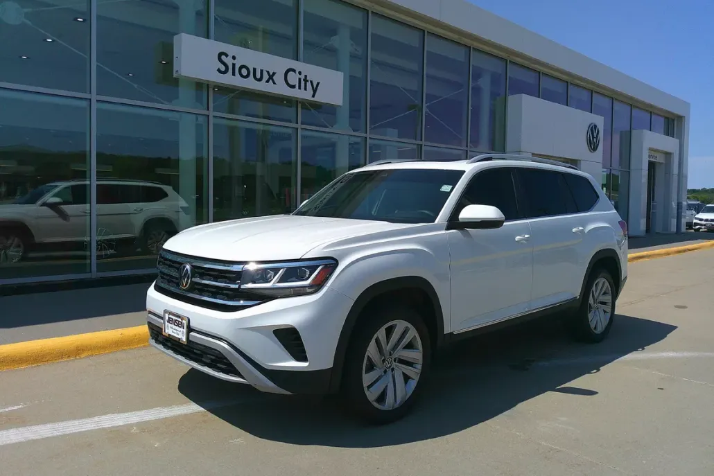 2021 Volkswagen Atlas SEL photo 1