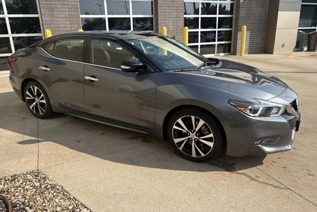 2018 Nissan Maxima Platinum photo 1