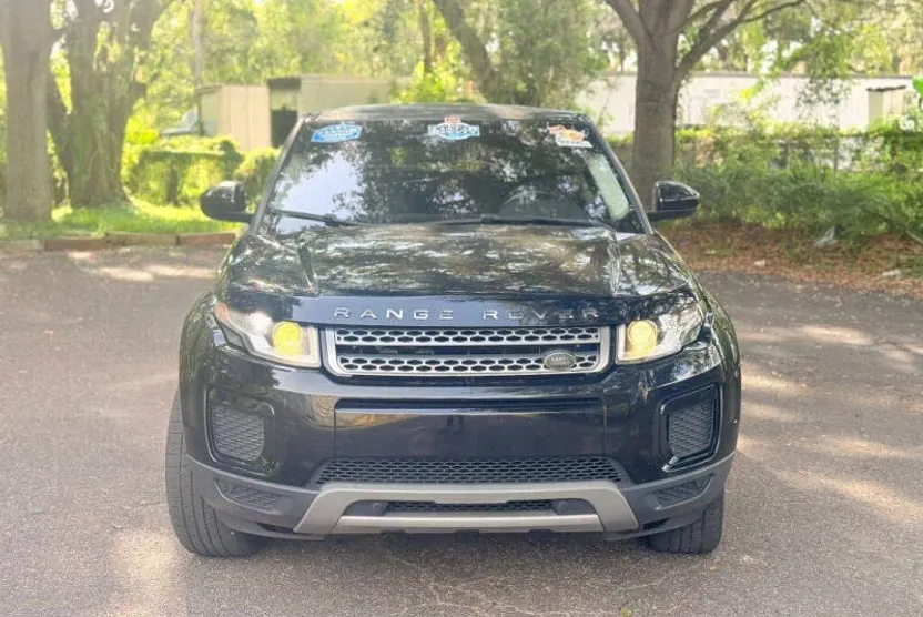 2018 Land Rover Range Rover Evoque SE photo 1