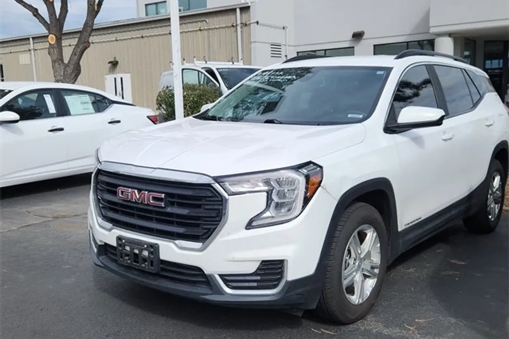 2022 Gmc Terrain SLE photo 1