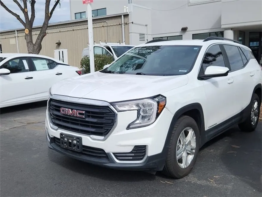 2022 Gmc Terrain SLE photo 1