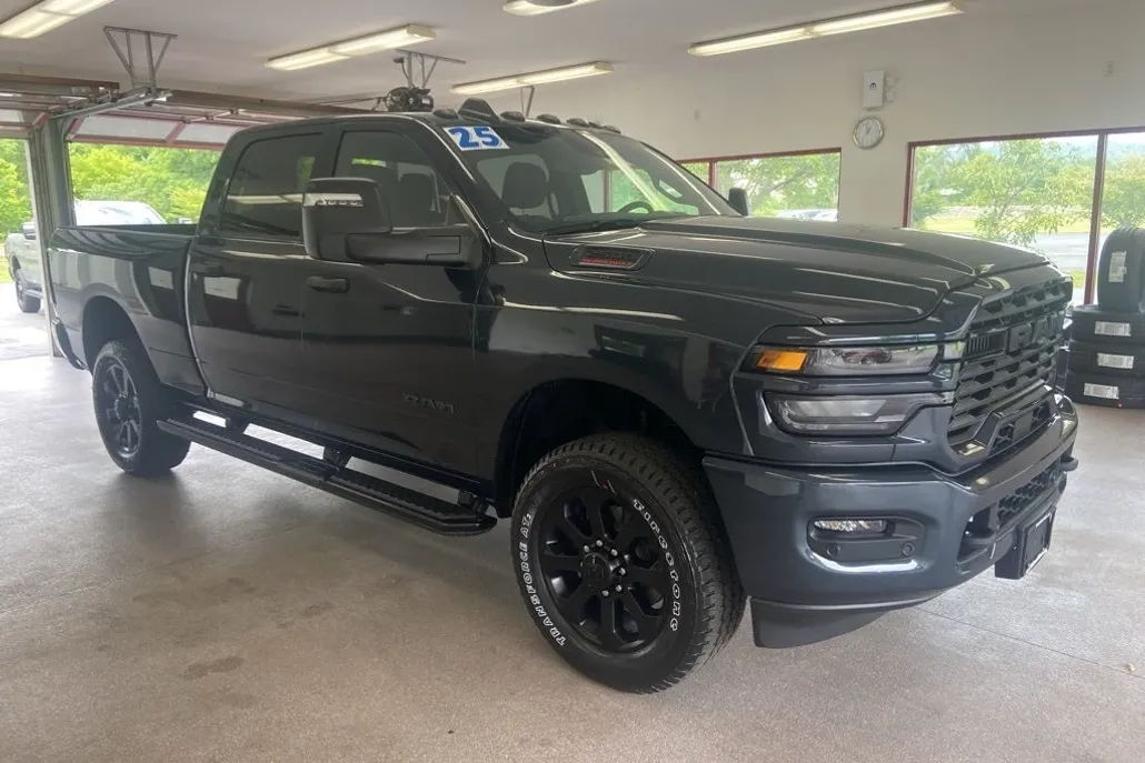 2025 Ram 2500 Big Horn photo 1