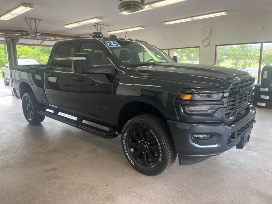 2025 Ram 2500 Big Horn photo 1