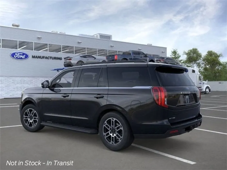 2025 Ford Expedition photo 1