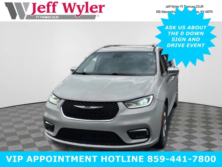 2021 Chrysler Pacifica Limited photo 1