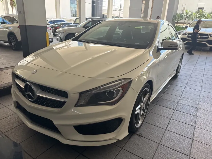 2014 Mercedes Benz CLA 250 photo 1