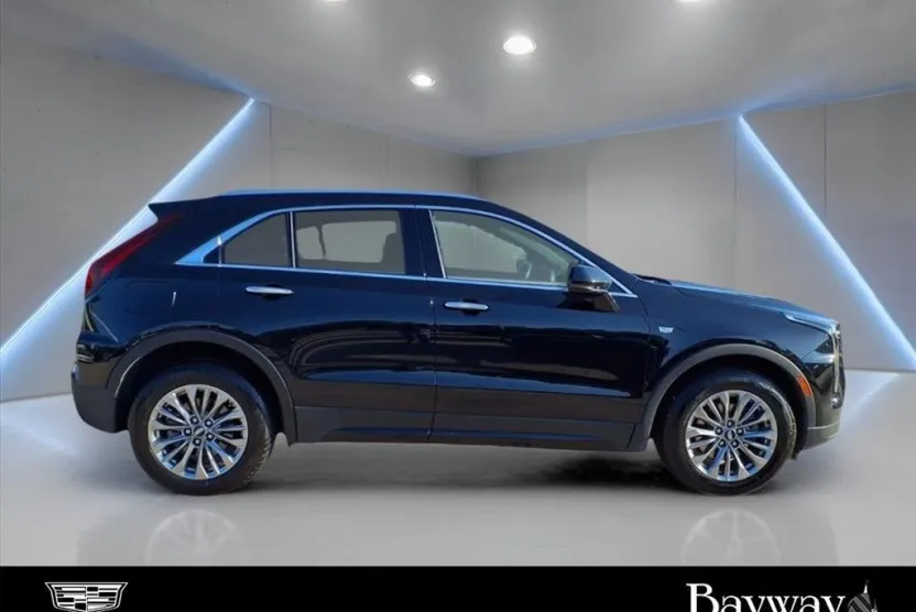 2024 Cadillac XT4 Premium Luxury photo 1