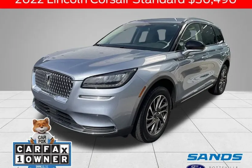 2022 Lincoln Corsair Standard photo 1