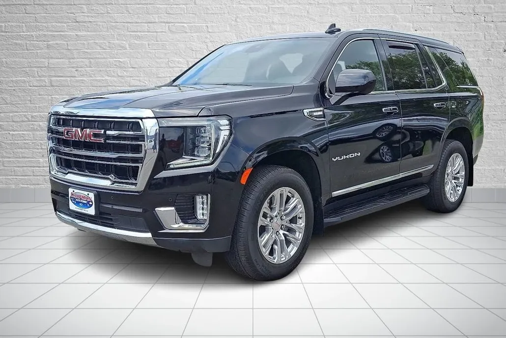 2023 Gmc Yukon SLT photo 1