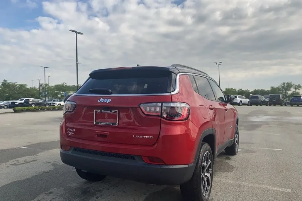2025 Jeep Compass Limited photo 1