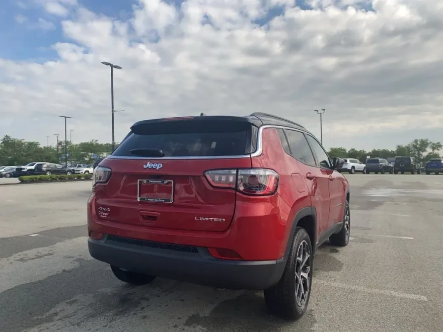 2025 Jeep Compass Limited photo 1