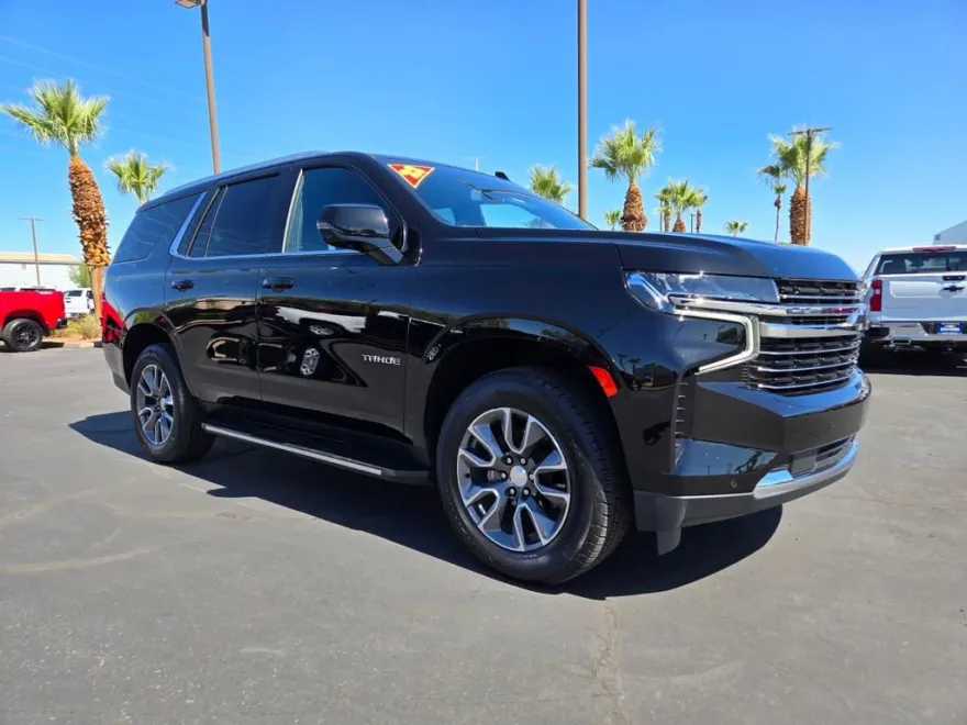 2022 Chevrolet Tahoe LT photo 1