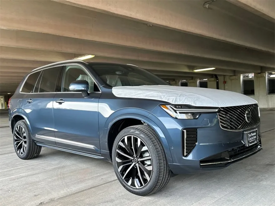 2026 Volvo XC90 Plus photo 1