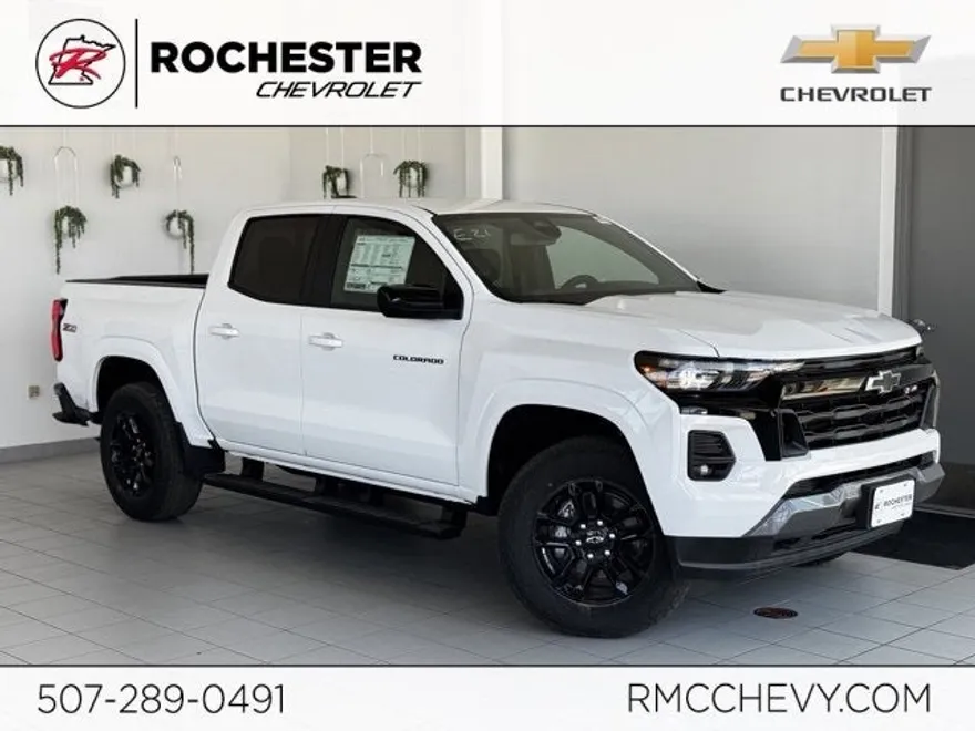 2025 Chevrolet Colorado Z71 photo 1
