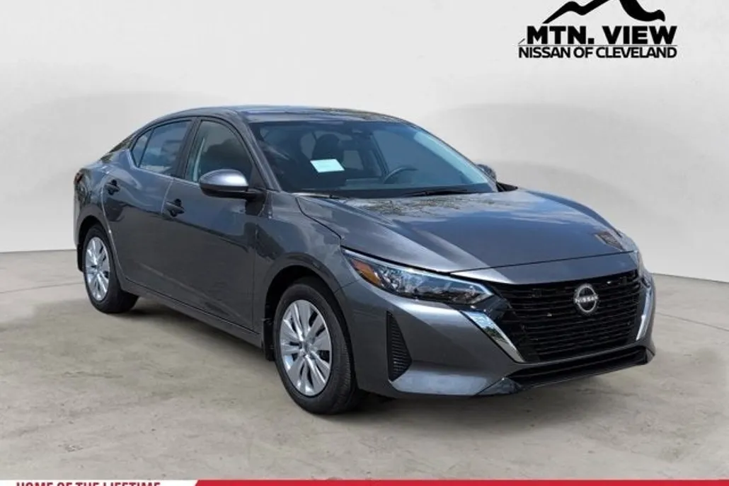 2025 Nissan Sentra S photo 1