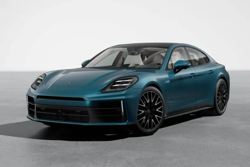 2026 Porsche Panamera 4 photo 1