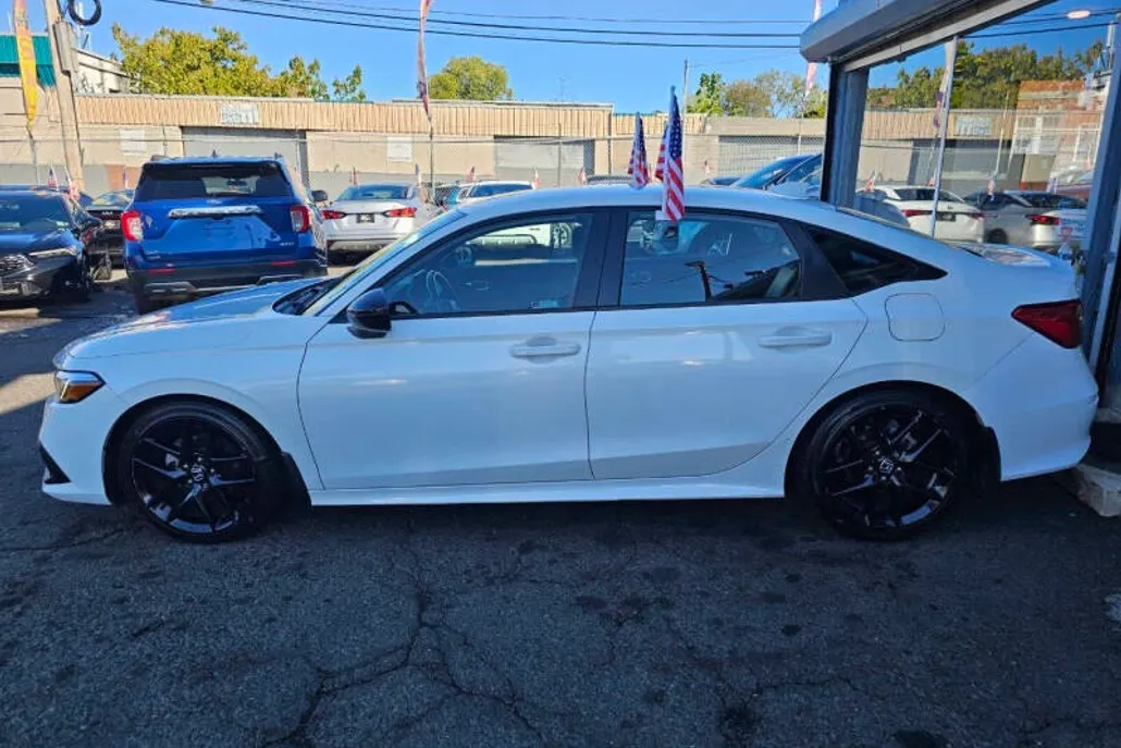 2023 Honda Civic Sport photo 1