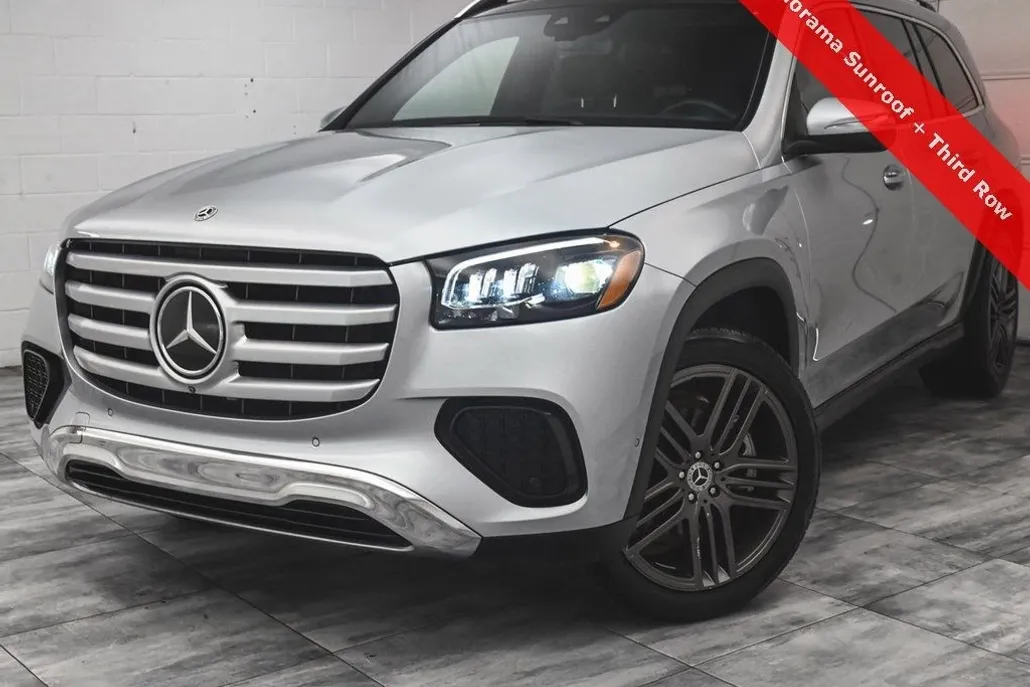 2024 Mercedes Benz GLS 450 photo 1