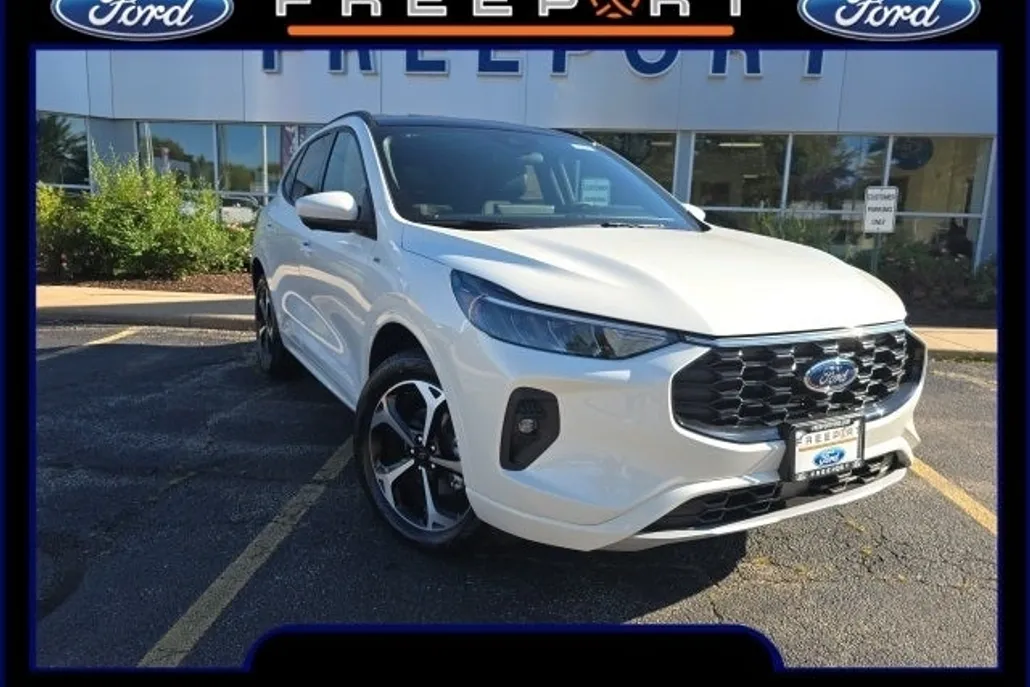 2024 Ford Escape ST-Line Select photo 1