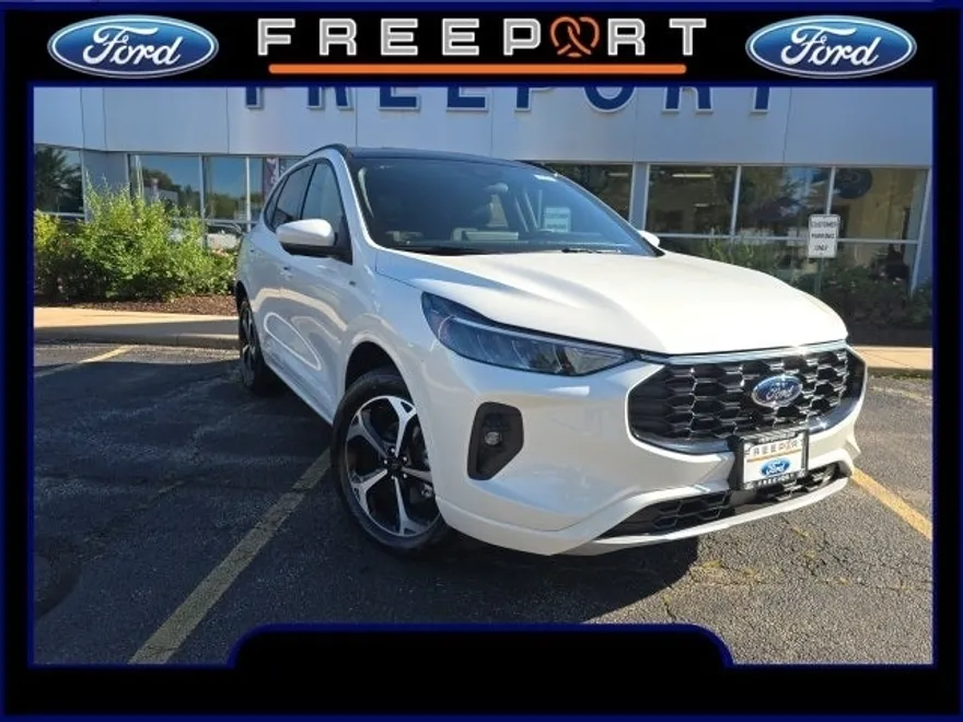 2024 Ford Escape ST-Line Select photo 1