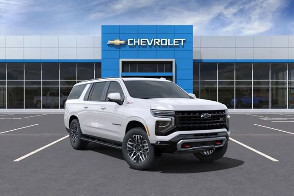 2025 Chevrolet Suburban Z71 photo 1