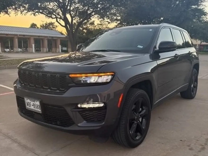 2024 Jeep Grand Cherokee Limited photo 1
