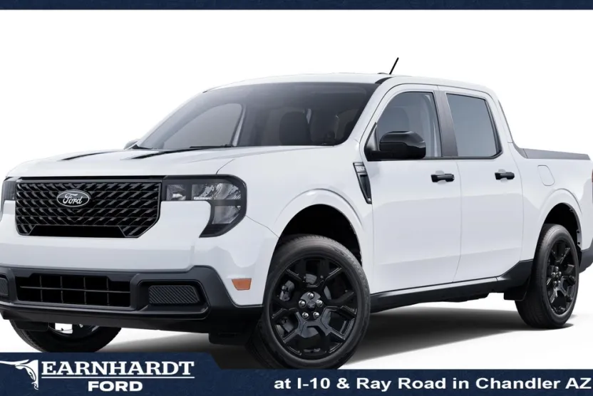 2025 Ford Maverick XLT photo 1