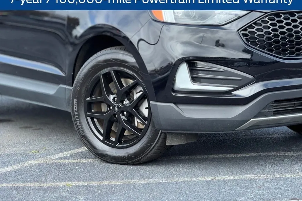 2023 Ford Edge SEL photo 1