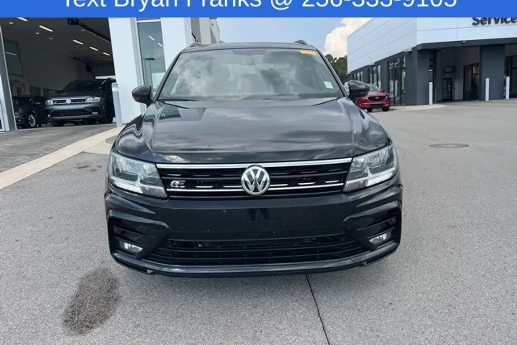 2019 Volkswagen Tiguan SEL R-Line photo 1