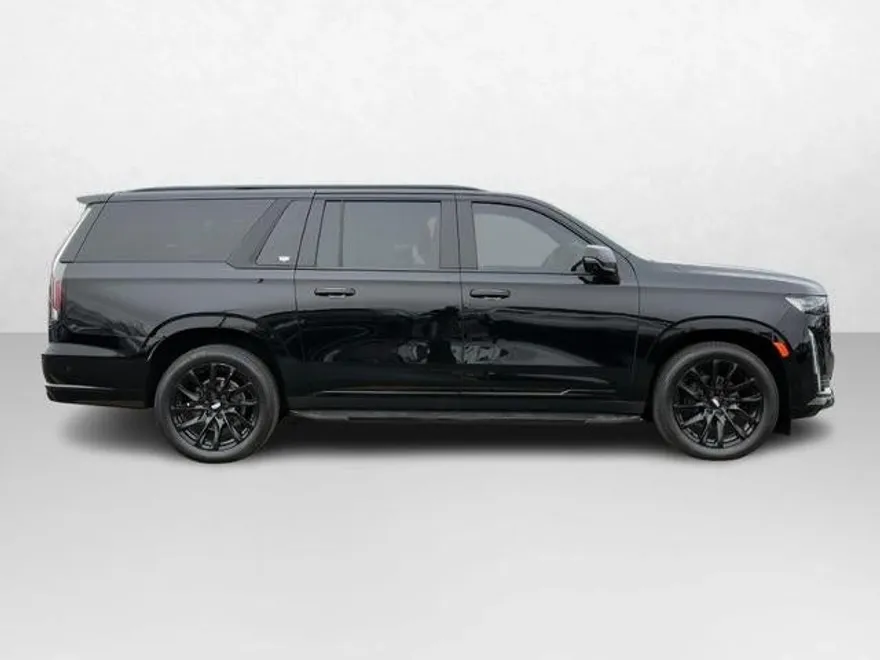 2024 Cadillac Escalade ESV Sport Platinum photo 1
