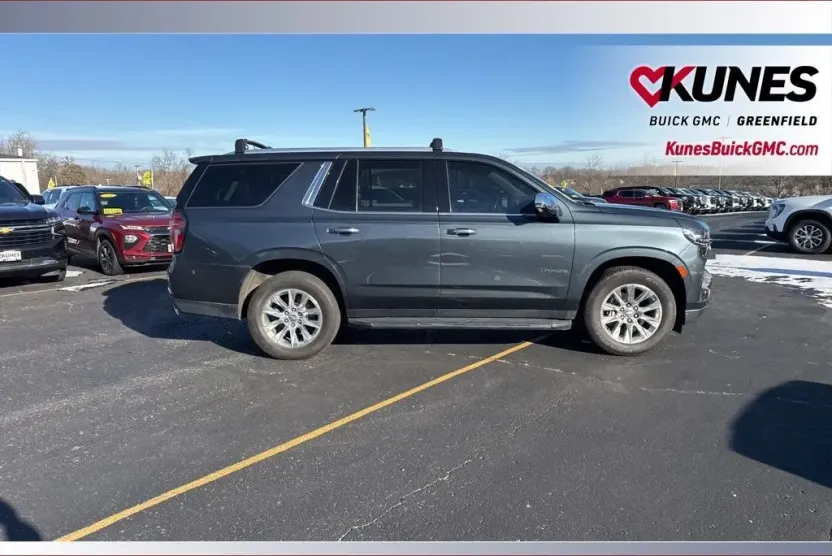 2021 Chevrolet Tahoe Premier photo 1