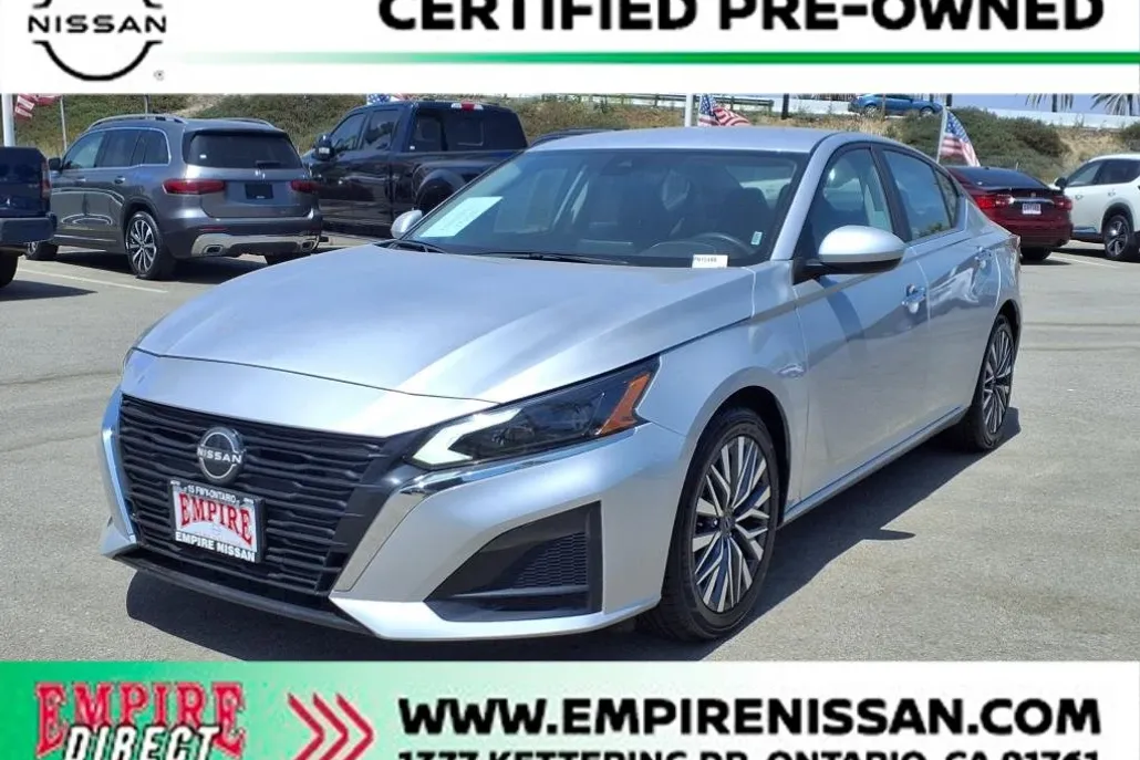 2023 Nissan Altima 2.5 SV photo 1