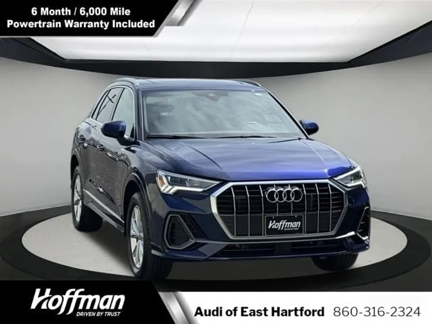 2025 Audi Q3 S line Premium photo 1
