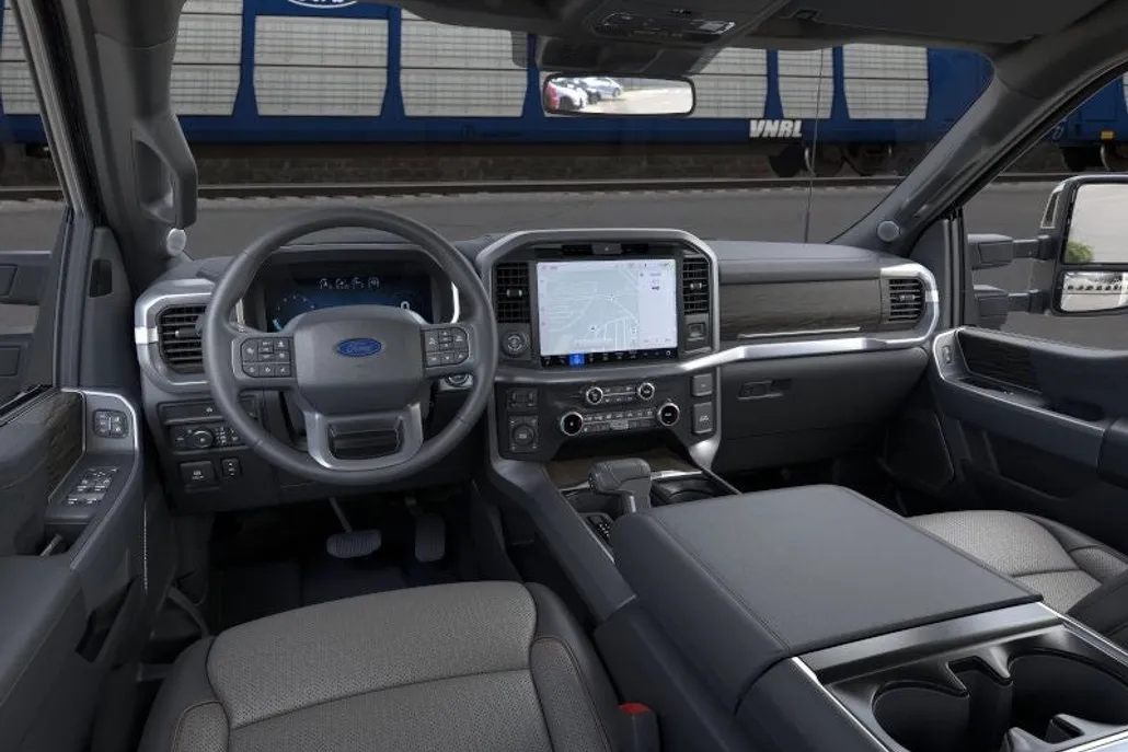 2025 Ford F-150 Lariat photo 1