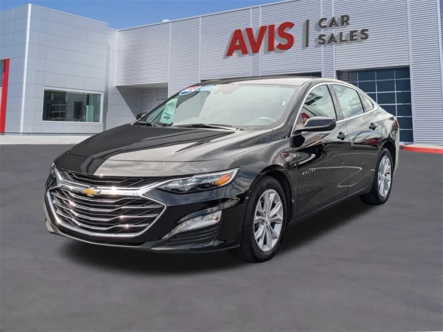 2024 Chevrolet Malibu 1LT photo 1